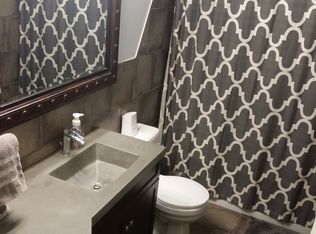 5428 Winthrop Dr, High Ridge, MO 63049