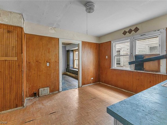 3rd image of 11701 Gay Ave