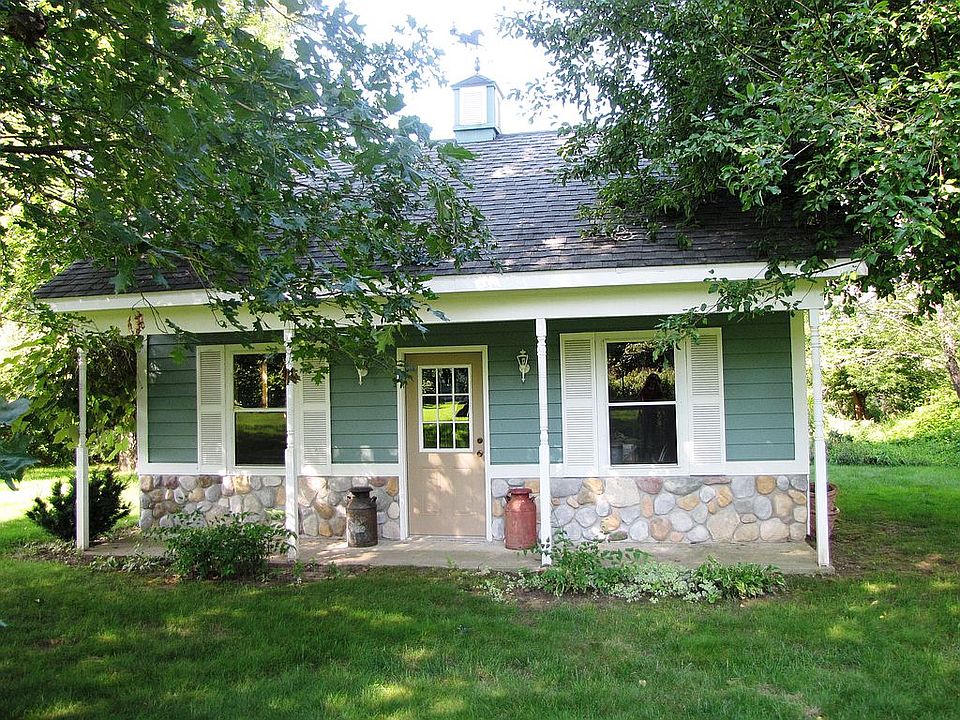 Extra Garage & Storage
