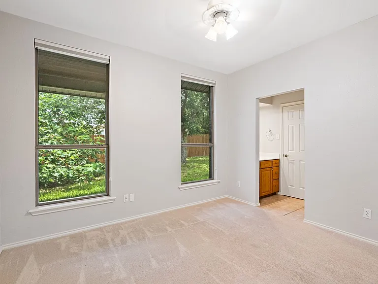 307 Echo Valley Dr — Photo 19