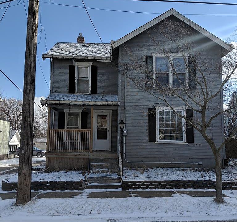 1st image of 419 Arthur St