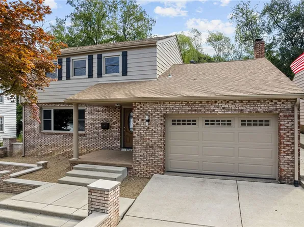 755 Massachusetts St, Ellwood City, PA 16117