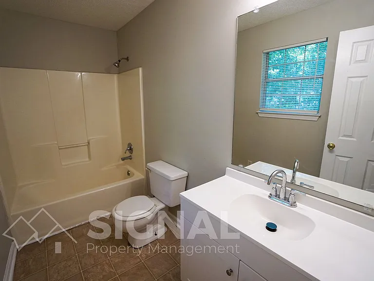 617 Ozark Ct — Photo 13