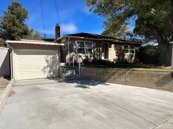 618 Yama St, Yreka, CA 96097