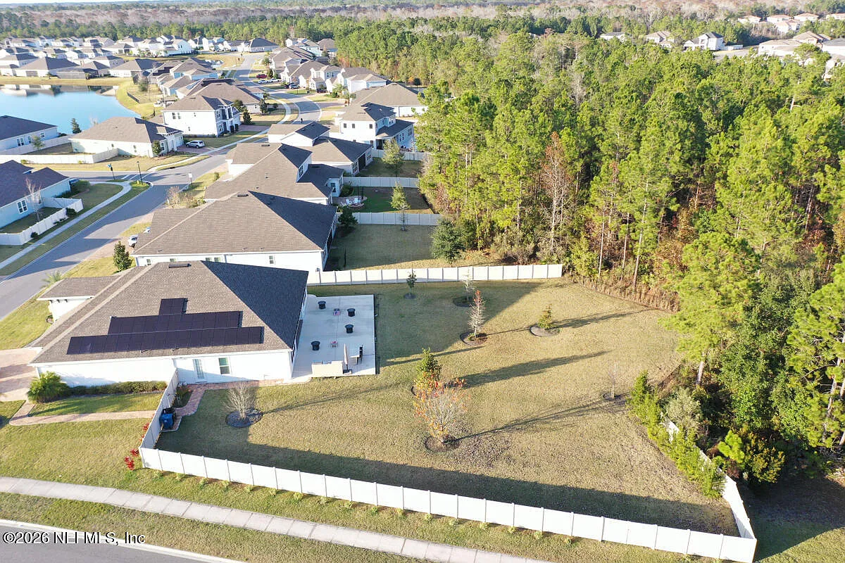 4 bed, 3.0 bath, 4007 sqft, $4,800 — Photo 1