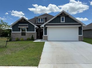 1114 Azalea Farms Rd, Noble, OK 73068