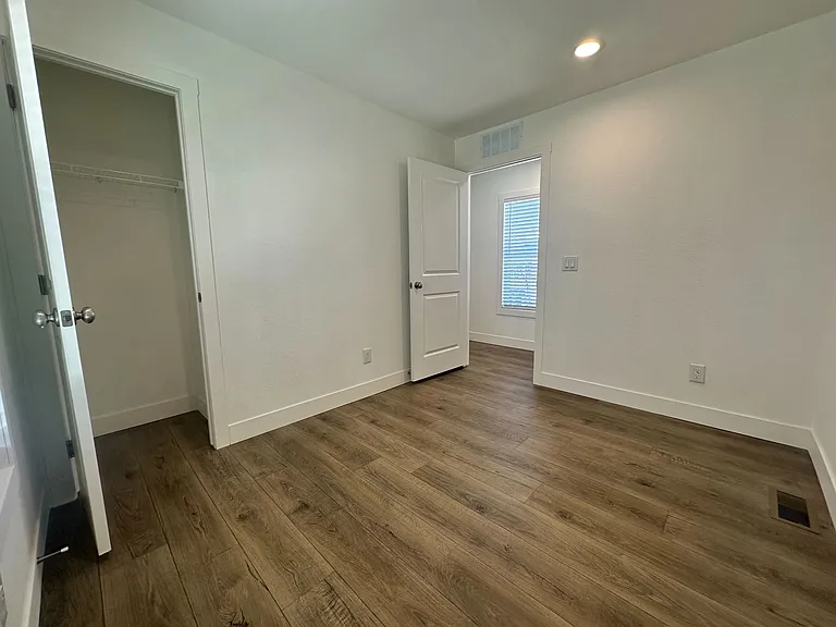 2060 N Ctr #411 — Photo 23