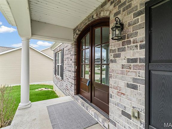 2nd image of 1022 Graystone Park