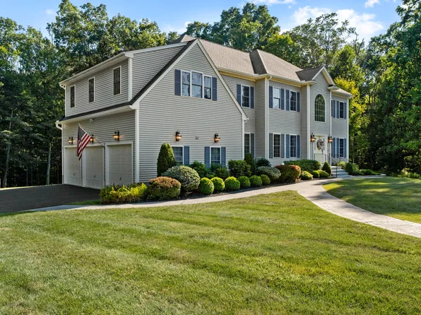5 Shangri Lane, Wallingford, CT 06492