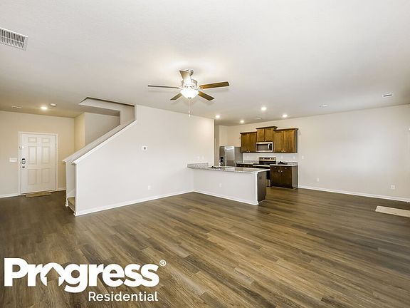 5th image of 3601 Falconwood Dr