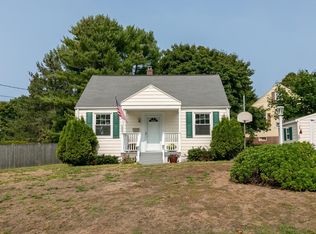 46 Longfellow Dr, Cape Elizabeth, ME 04107