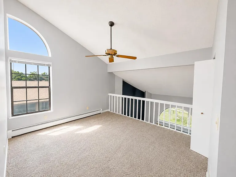 7457 E Huntington Dr #4 — Photo 4