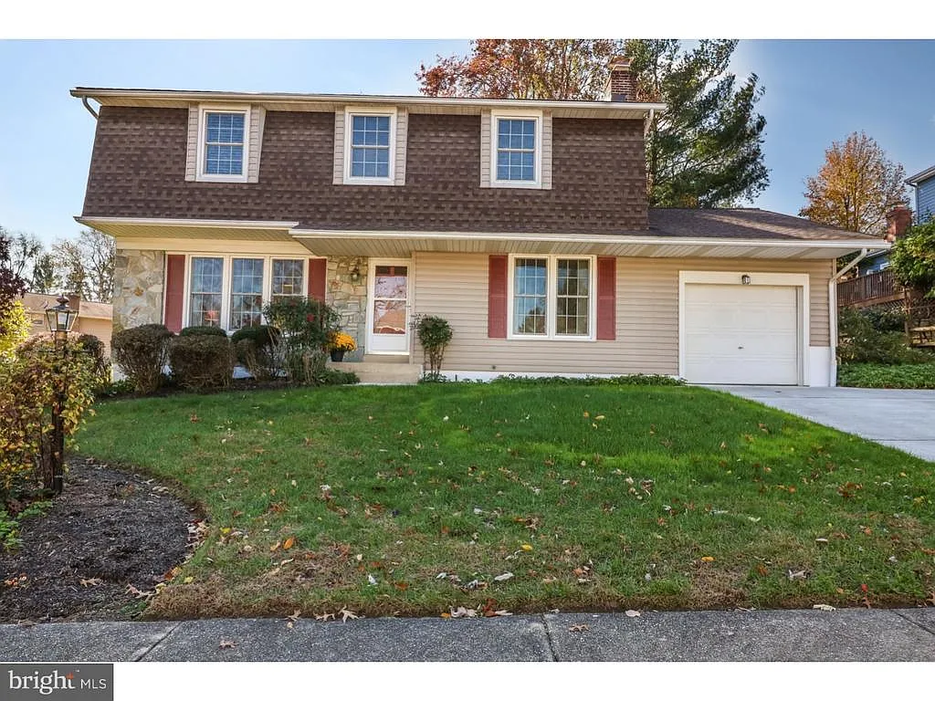3205 Powhatan Dr photo 1