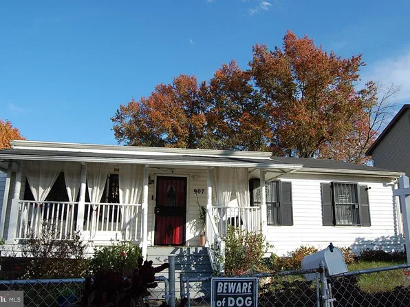 907 57th Pl, Capitol Heights, MD 20743