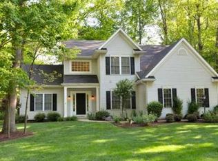 50808 Hidden Forest Dr, South Bend, IN 46628