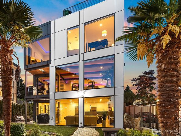 6413 Lake Washington Boulevard NE, Kirkland, WA 98033