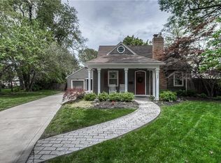 7447 Springfield St, Prairie Village, KS 66208