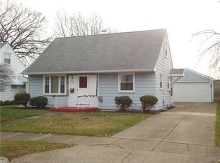 2115 S Manor Dr, Erie, PA 16505