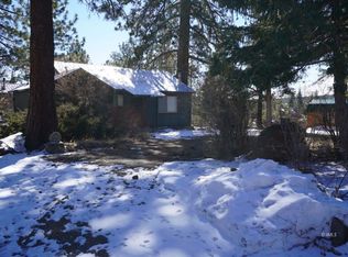 126 Sunny Slope Rd, Mammoth Lakes, CA 93546