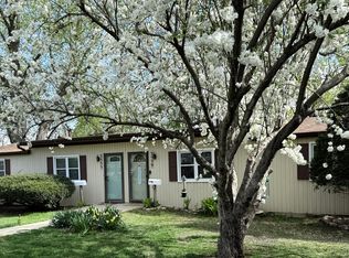 3559 Arbor St, Omaha, NE 68105