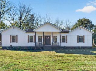 1347 Crossland Rd, Clover, SC 29710