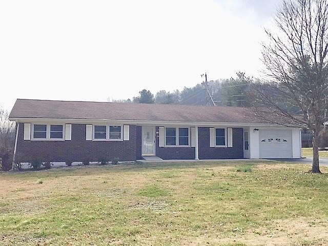 2nd image of 106 N Maplewood Dr