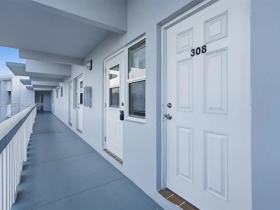 2200 Park Ln #308