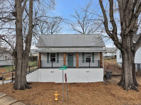 4 Pettee St, Greenville, SC 29611