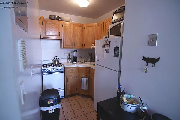 Rented by America Mecca Realty LLC | media 26