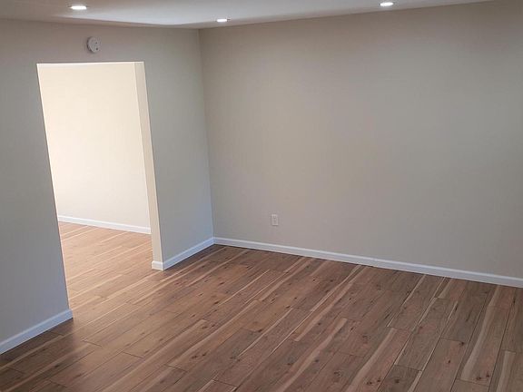 3rd image of 9310 Frostburg Way