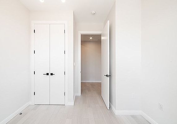 3rd image of 978 Kent Ave #5F