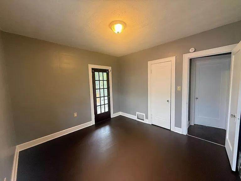 1035 Berwin St — Photo 10
