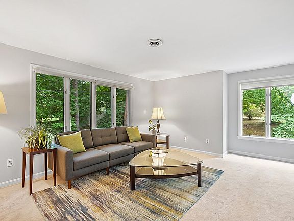 2nd image of 55 Essex St