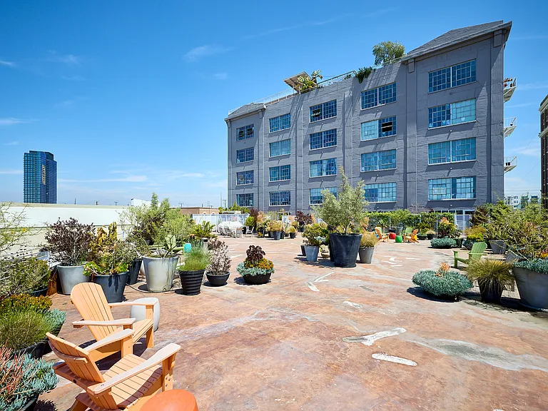 1855 Industrial St #421 — Photo 36