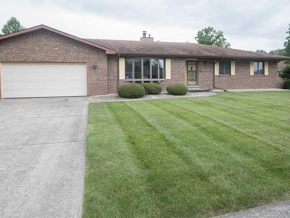1st image of 253 Champagne Dr