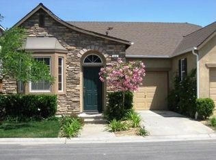 629 W Casanova Ln, Clovis, CA 93619