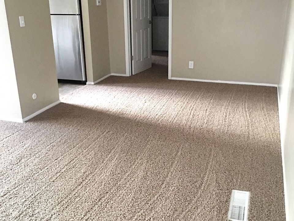 Livingroom/ Dinningroom