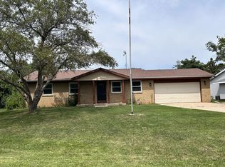 913 Armstrong Ave, Rockton, IL 61072