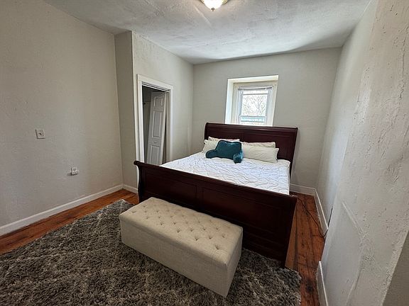 4th image of 156 Webster St #3