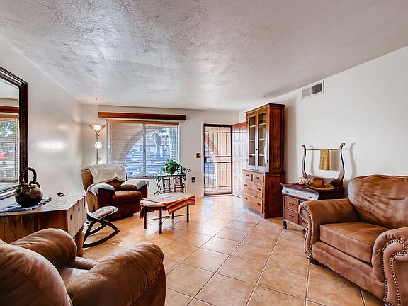 4th image of 5010 W Corrine Dr