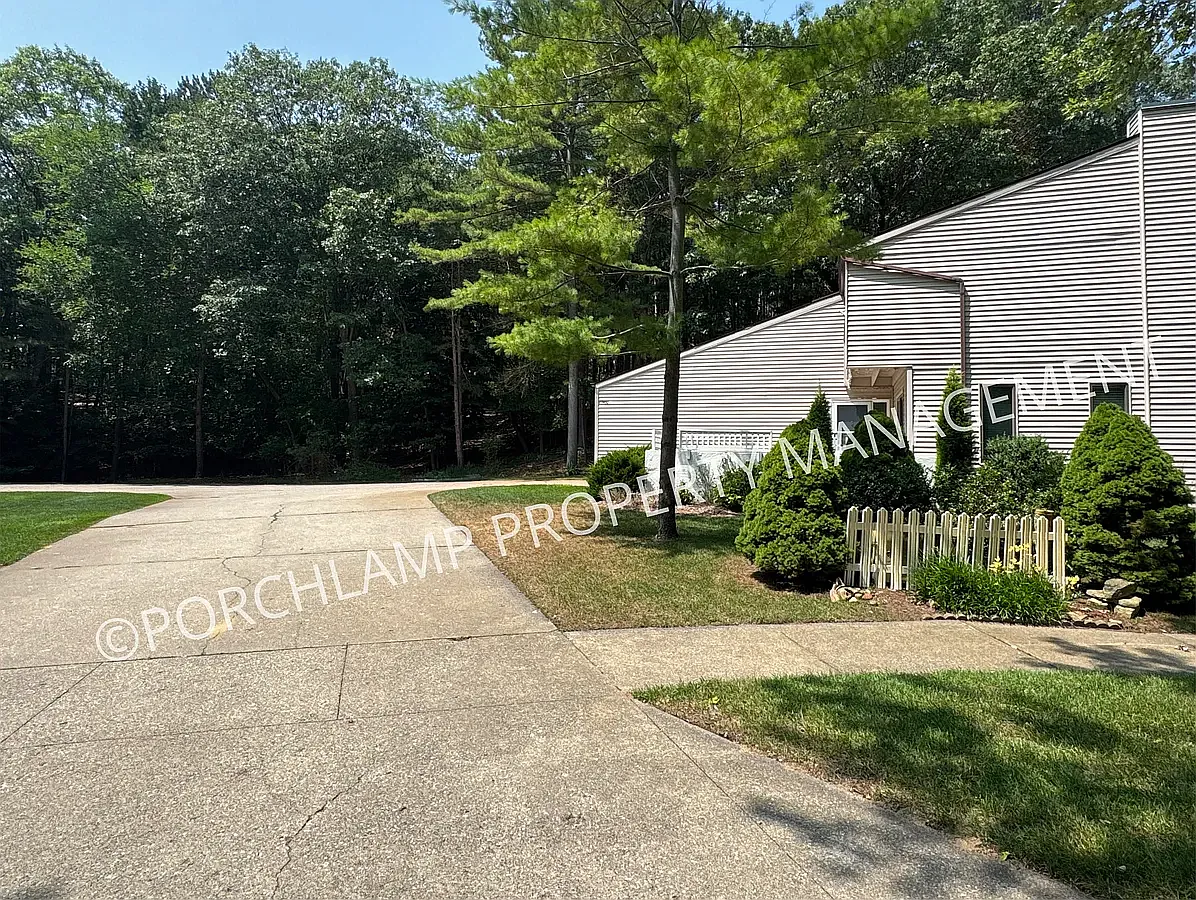 2 bed, 1312 sqft, $1,850 — Photo 4