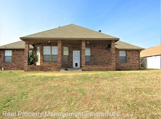 3808 Divine Ave, Harrah, OK 73045