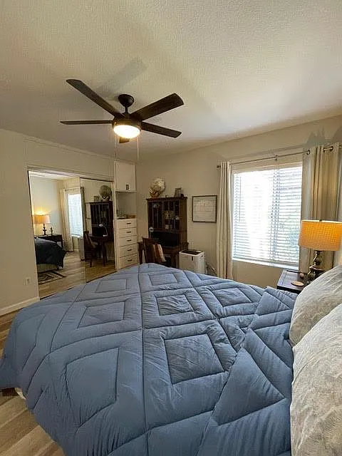 2 bed, 1100 sqft, $2,850 — Photo 3