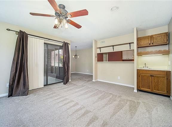 5th image of 8037 Cedar Glen Dr