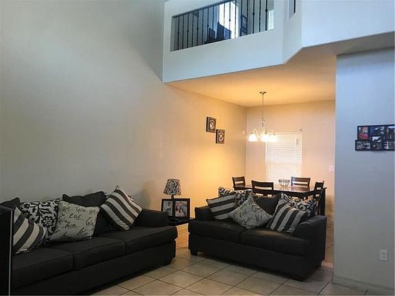 4th image of 10640 Blue Sage Cir