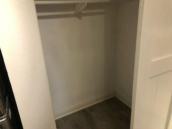 5th image of 1501 Front St Unit 218