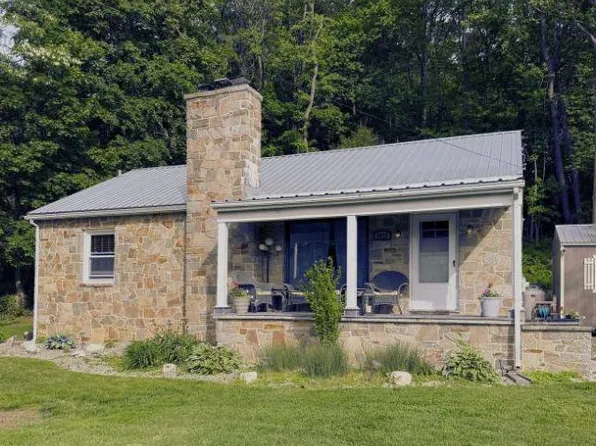 1611 Chestnut St, Whiteford, MD 21160