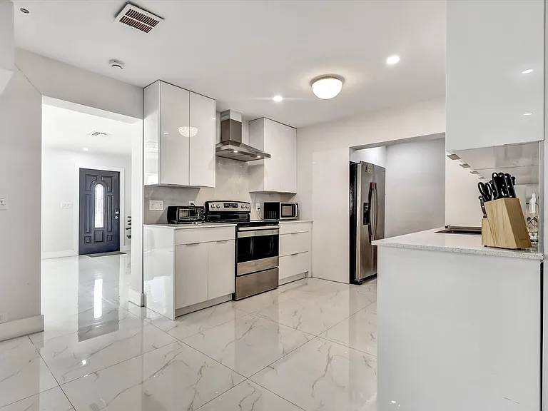 255 Glouchester St — Photo 15