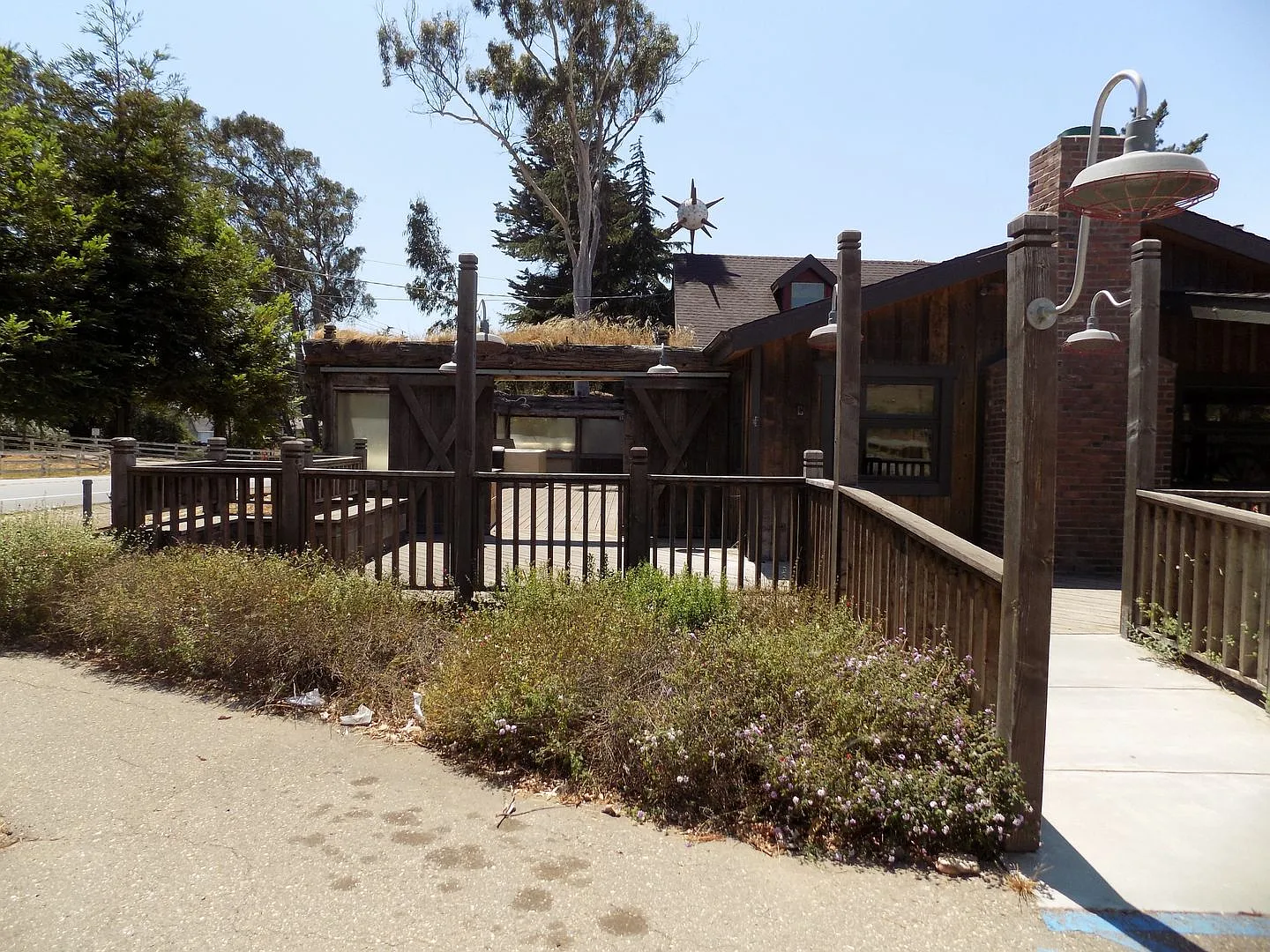 0312 740 W. Foothill — Photo 1