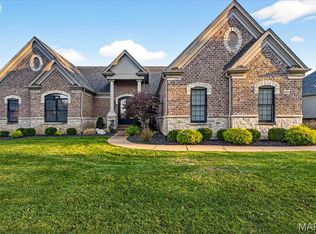 16906 Bottlebrush Ct, Chesterfield, MO 63005